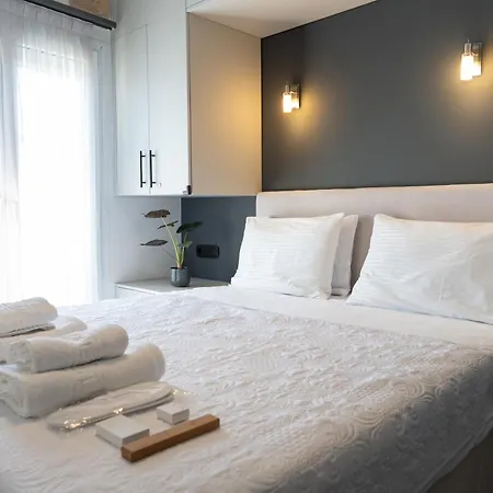 アパート Elegant, Modern & Spacious In With Balcony